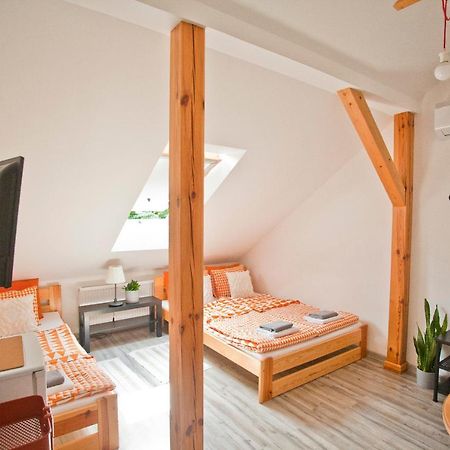 Hostel 33 Trzebinia  Ngoại thất bức ảnh