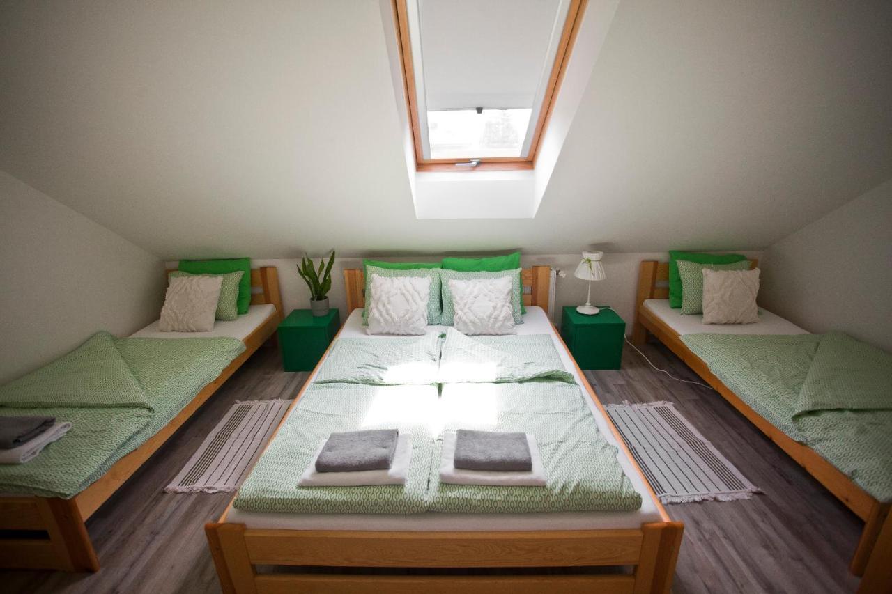 Hostel 33 Trzebinia  Ngoại thất bức ảnh
