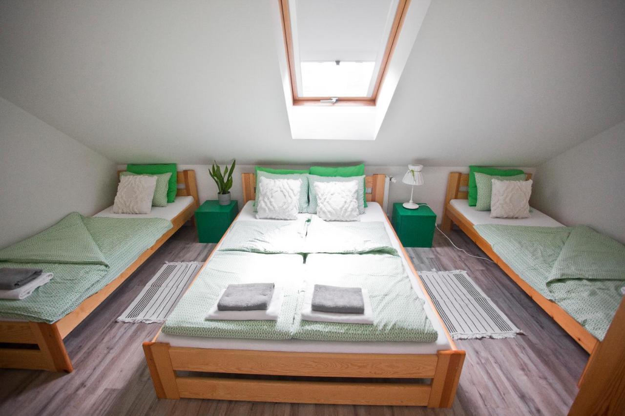 Hostel 33 Trzebinia  Ngoại thất bức ảnh