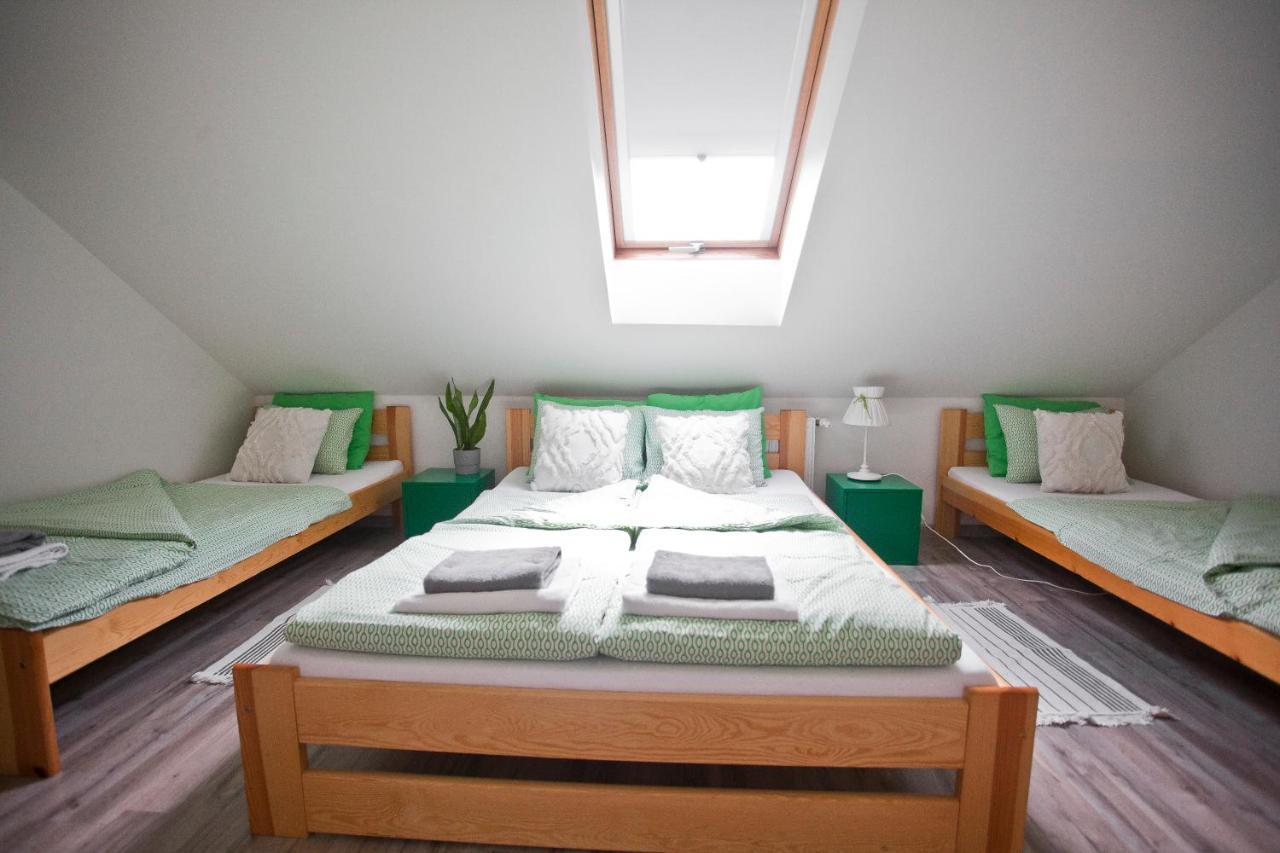 Hostel 33 Trzebinia  Ngoại thất bức ảnh